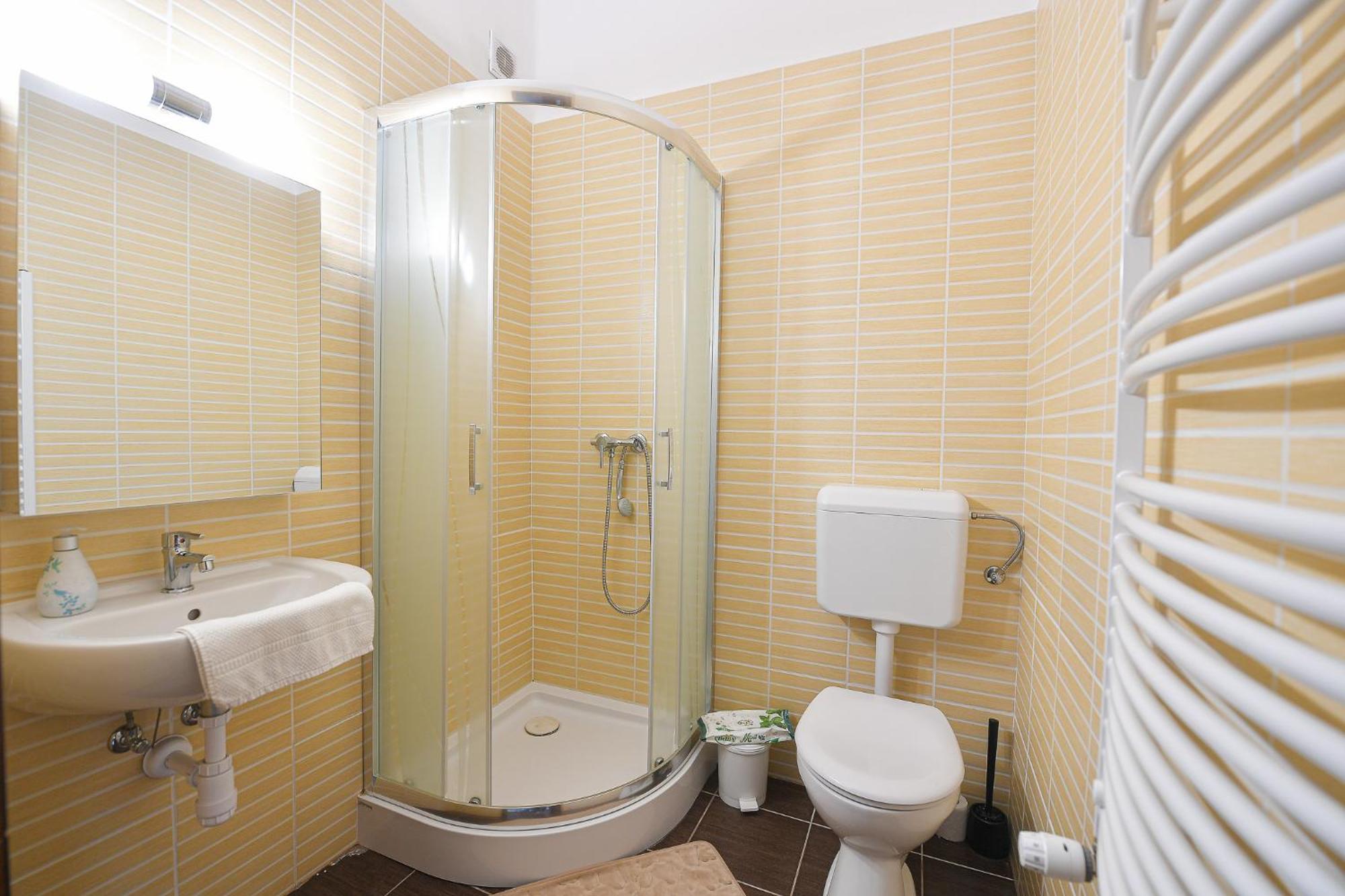 Kokusz Apartmanok エゲル 部屋 写真